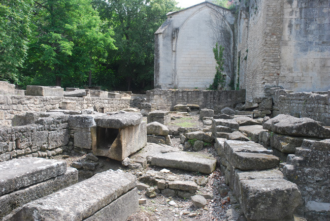 Tombs, Arles